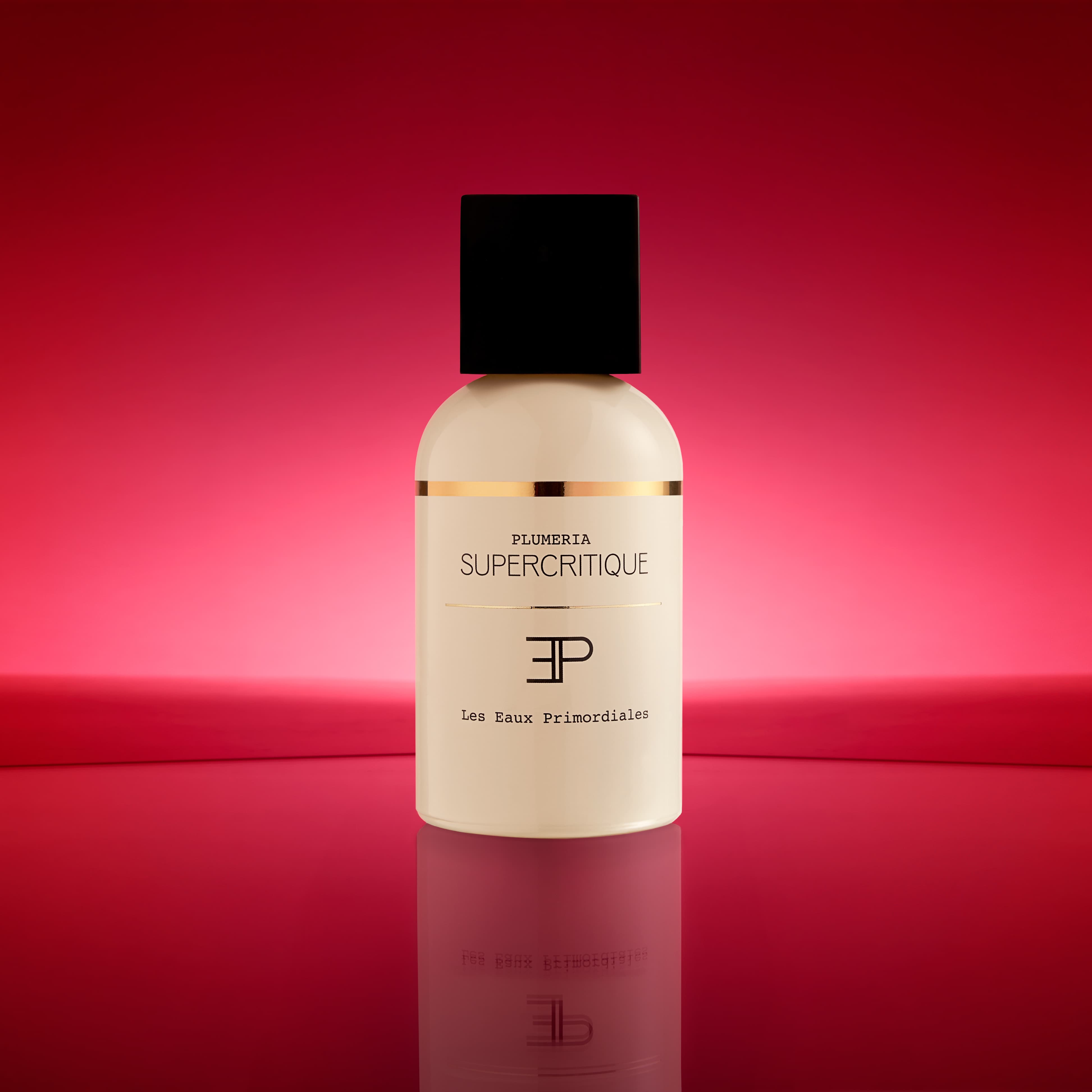 PLUMERIA SUPERCRITIQUE